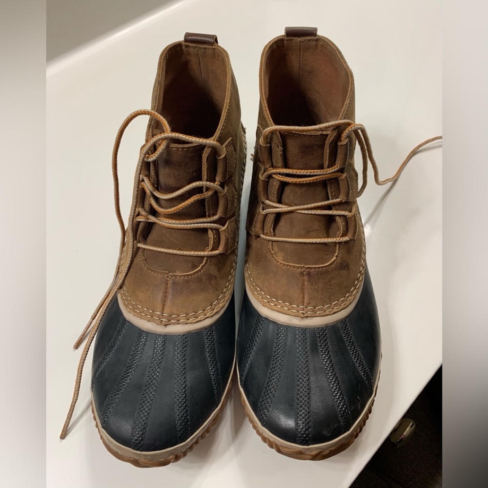 Sorel out and about boots, size 10.5